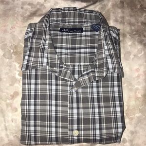 Men’s long sleeve dress shirt